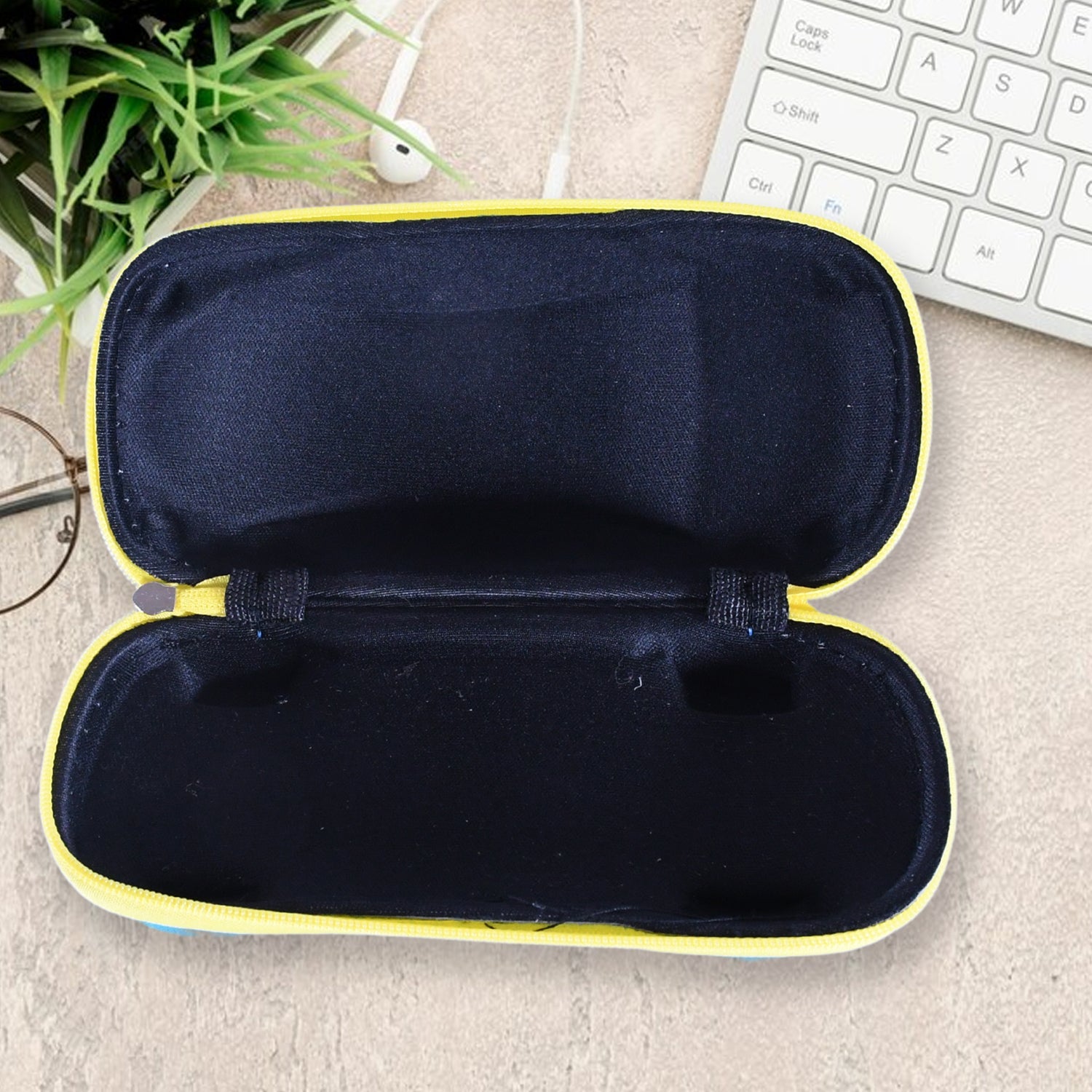 17505 Cartoon Car Shape Sunglasses Box Portable Eyeglasses Case Fashion Lovely Sunglass Case Children's Glasses Box Blind Box for Kids Sunglasses Cases (1 Pc)