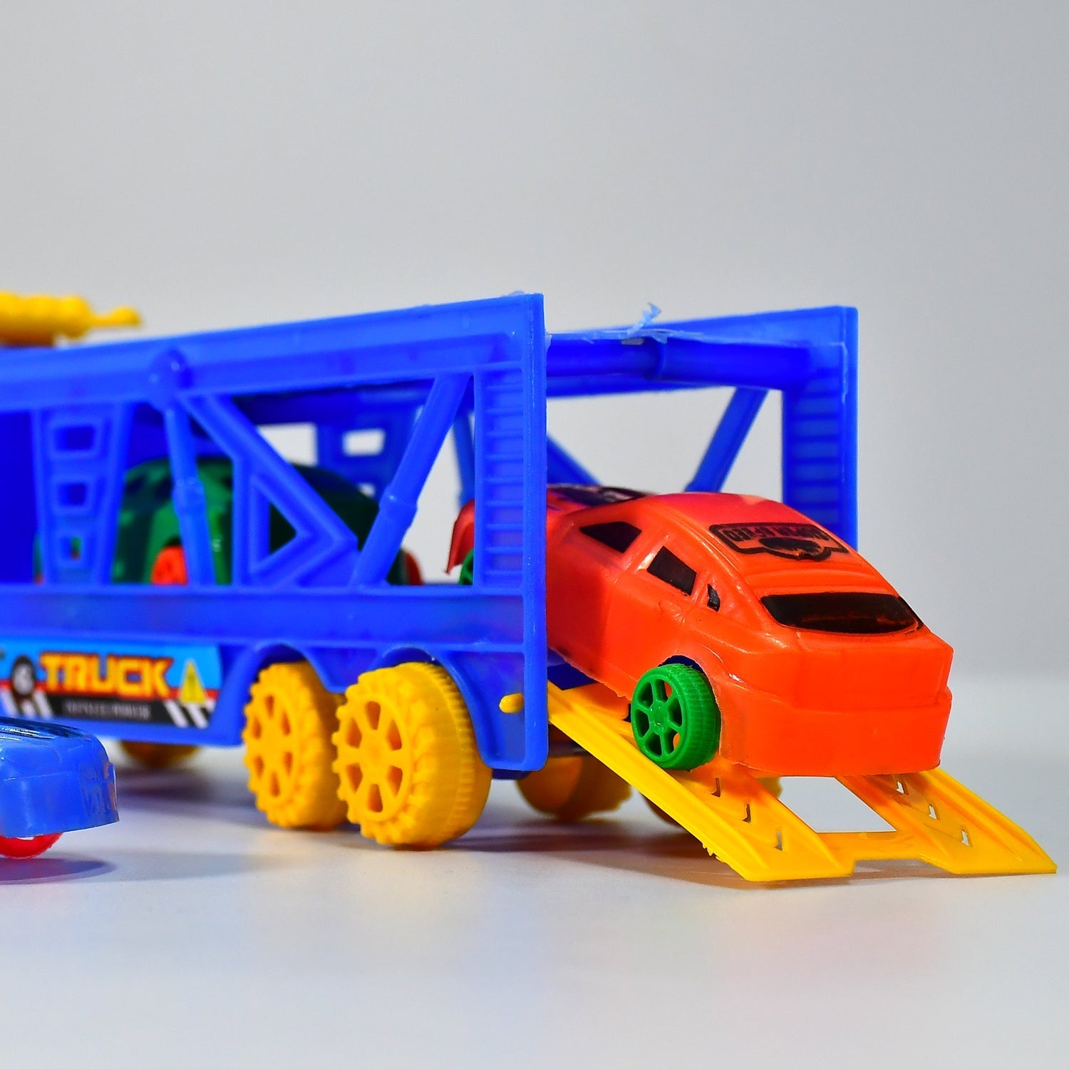 4442 Toy Set Truck with 4 Mini Cars Toy Vehicles for Children 